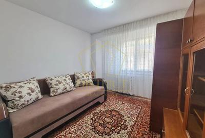 Apartament cu 3 camere decomandat, mobilat în Complex Studențesc - 1
