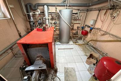 Casă cu 8 camere cu Canalizare în Colentina - 39