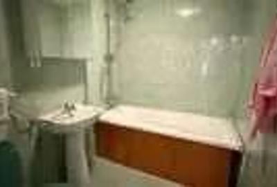 Apartament decomandat cu 3 camere, situat la etajul 5 din 5 - 12