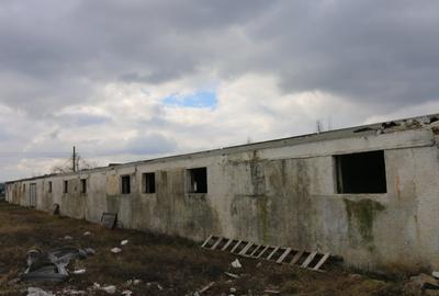 Spațiu industrial, de 600 mp, în Lețcani