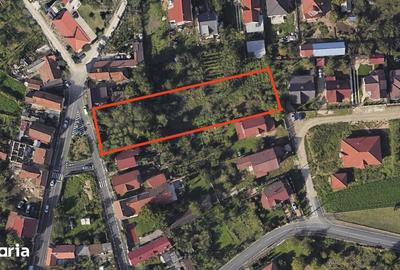 Teren de 2030 mp, în Central