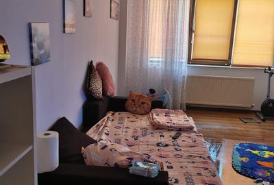 Apartament cu 2 camere decomandat în Exterior Vest