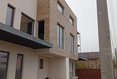 Duplex cu 7 camere cu Canalizare în Tunari - 21