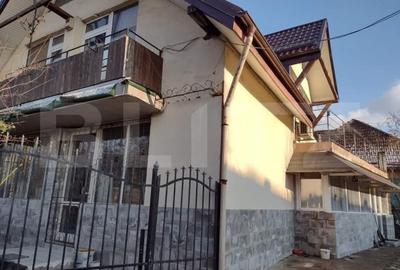 Casa de 300 mp, teren, 500 mp, Sangeorgiu de Mures