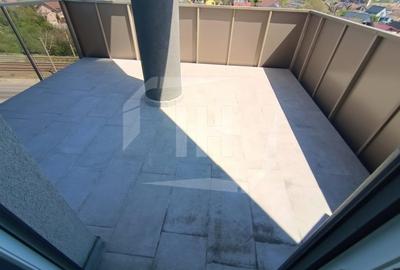 Apartament cu 4 camere semidecomandat în Între Lacuri - 10