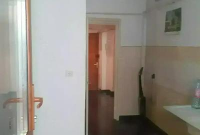 Vanzare Apartament 1 cam. cf.1 dec., parter cu balcon, suprafata totala 44.mp., Bld. Dorobantilor - 2
