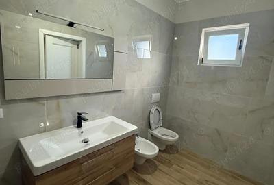 Casă cu 3 camere în Central - 1