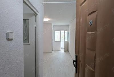 Garsonieră decomandată în Central - 1