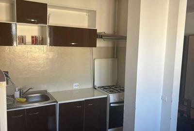 Garsonieră decomandată în Central - 9