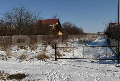 Teren de 4693 mp, în Central - 3