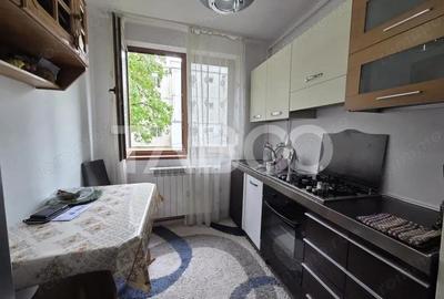 Apartament cu 3 camere semidecomandat în Central - 8