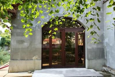 Casă cu 8 camere cu Teren 1038 Mp în Central - 10