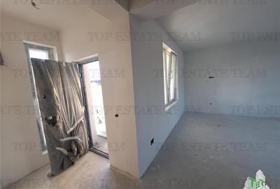 Casă cu 4 camere cu Canalizare în Central - 9