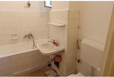 Apartament 2 camere ,etaj intermediar,Calea Bucuresti - 11