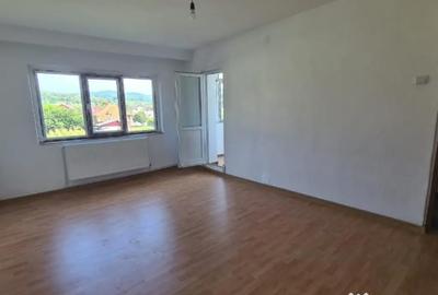 Apartament cu 2 camere decomandat în Central - 4