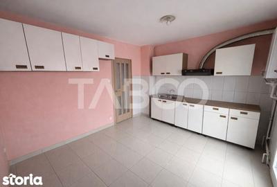 Apartament cu 2 camere decomandat în Ștrand - 14