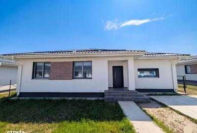 Casă cu 4 camere în Dumbrăveni - 1