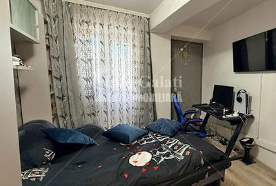 Apartament cu 3 camere în Mazepa 1 - 5