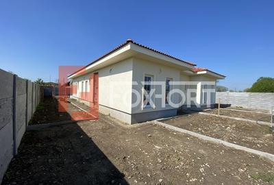 Duplex cu 3 camere în Remetea Mare