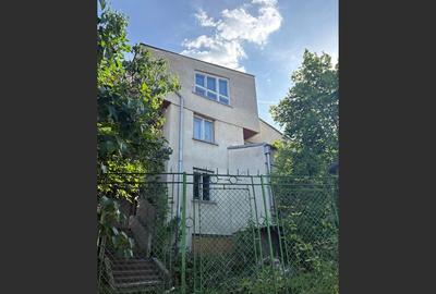Casa de vanzare zona centrala Brasov  potential imobiliar ridicat - 1