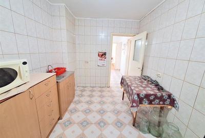 Apartament 3 decomandate, 2 bai, zona Narcisa - 2