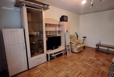 Apartament cu 2 camere decomandat în Piața Centrală - 5