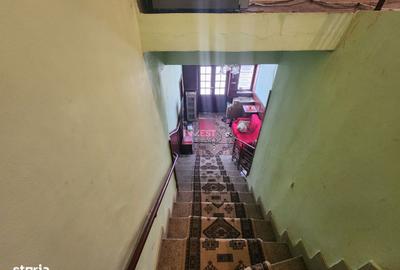 Casă cu 7 camere cu Canalizare în Gară - 6