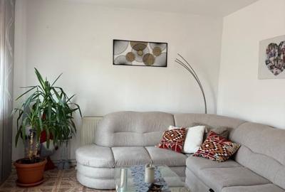 Apartament cu 3 camere decomandat, mobilat în Alfa - 4
