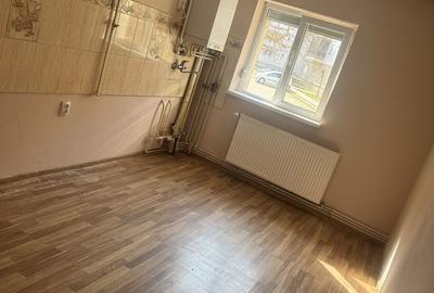 Apartament cu 3 camere în Central - 1