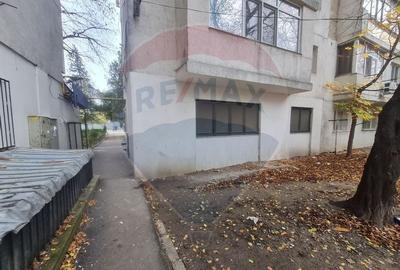 Birou, de 40 mp, în Central - 5