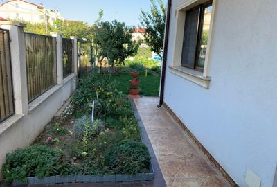 Duplex cu 4 camere cu Canalizare în Central - 22