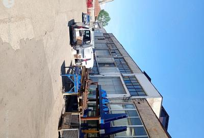 Spațiu comercial, de 745 mp, în Central - 1