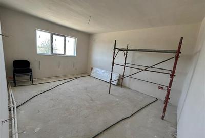 Vila P+1, curte 243mp | 6 Camere | Dobreni - comuna Varasti - 14