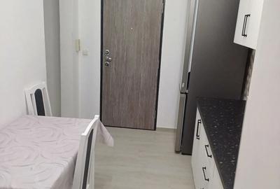 Apartament cu 3 camere decomandat, mobilat în Circumvalațiunii - 9