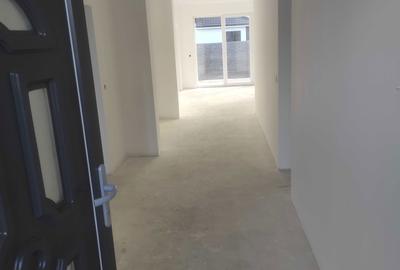 Casă cu 4 camere în Păulești - 7