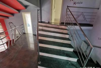 Casă cu 6 camere în Central