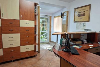 Spațiu comercial, de 90 mp, în Central - 5