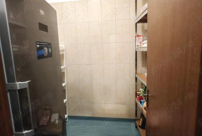 Spațiu comercial, de 60 mp, în Moșilor - 5