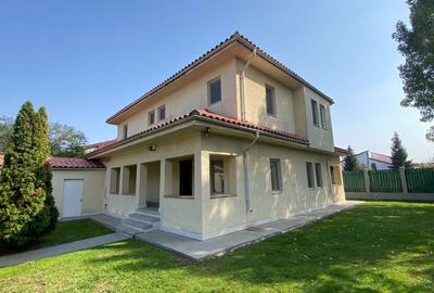 Casă individuală cu 5 camere cu Canalizare în Pipera