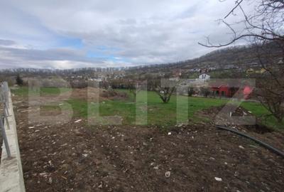 Teren intravilan de vanzare, 1500 mp (15 ari), utilitati, zo - 2