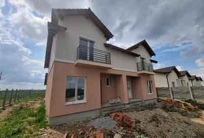 Duplex de vânzare Calea Medveș - 4 camere - 133.000 Euro + TVA - 3