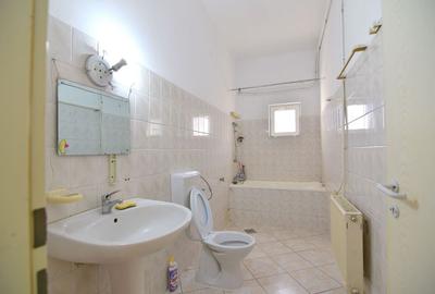 Casa de vanzare, P+M-zona Girocului Timisoara-comision 0 - 12