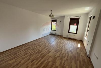 Casa cu 6 camere de vanzare in Pitesti - 7