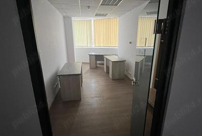 Spațiu comercial, de 2,500 mp, în Podul de Piatră