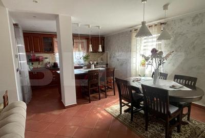 Proprietate versatila cu doua apartamente si casa cu trei nivele - 6