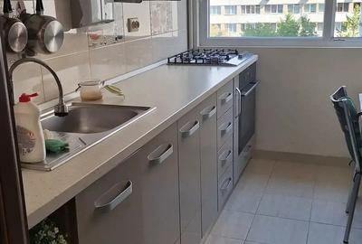 Apartament cu 2 camere decomandat, mobilat în Baba Novac