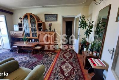 Apartament cu 2 camere semidecomandat în Micro 6 - 10