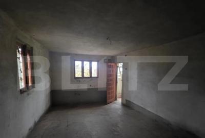 Casă cu 4 camere cu Teren 4332 Mp în Central - 5