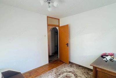 Apartament cu 4 camere decomandat în Girocului - 16