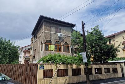 Vanzare apartament 3 camere (E1+M) in Vila (S+P+E1+M) - Teiul Doamnei - 3